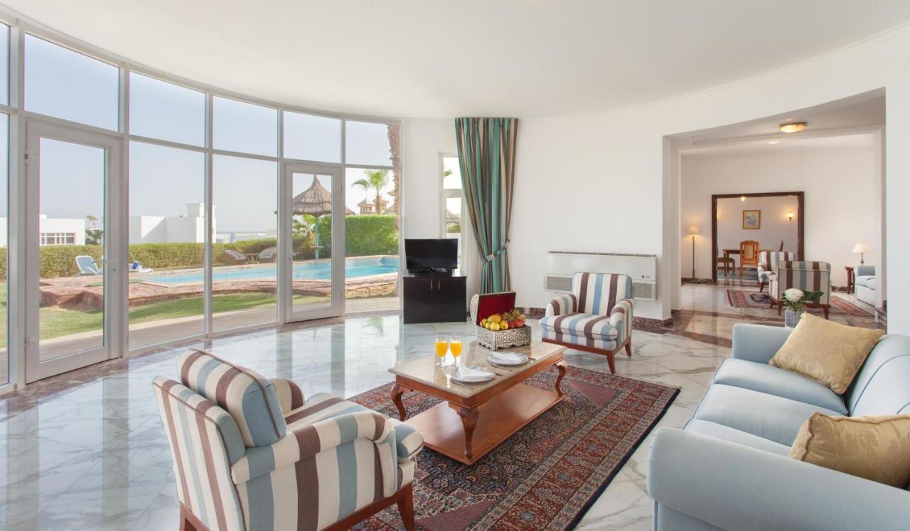 Deluxe 5 Bedroom Villa With Private Pool,1440879097:JPEG