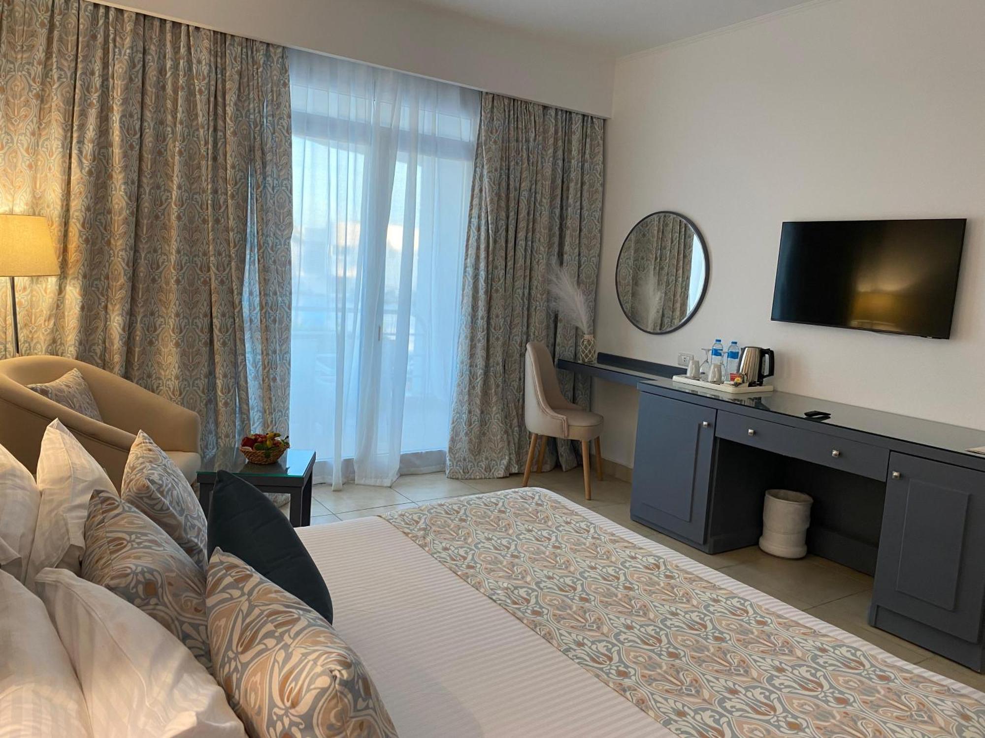 Deluxe Double Room,1624753117:JPEG