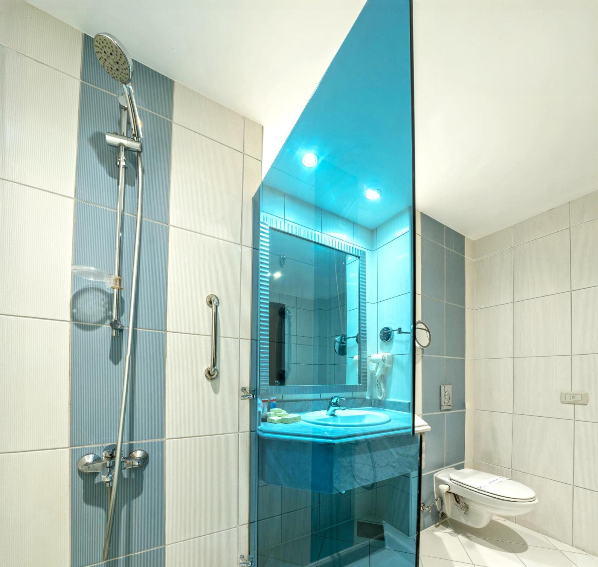 Superior Quadruple Room,1653552790:JPEG